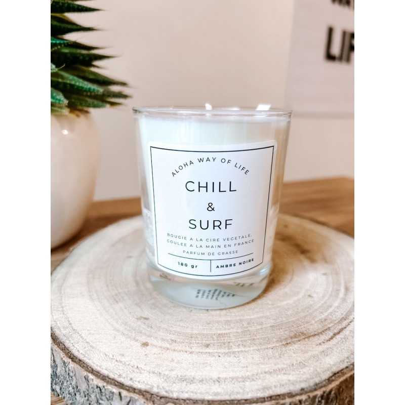 Bougie parfumée CHILL & SURF, fabriquée en France.